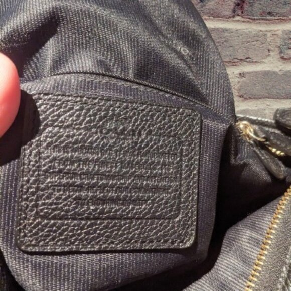 Coach leather studded crossbody black - Picture 2 of 3